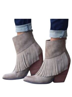 Very Volatile Neutral Tan Fringed Ankle Boots Back Zip Womens size 8